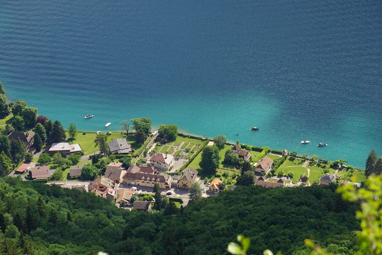 Veyrier - Lac d'Annecy - Savoie Mont Blanc