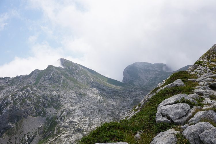 Vers le col des Deux Sœurs par les Rochers des Jaux - Grande Moucherolle - Villard de Lans - rando Vercors